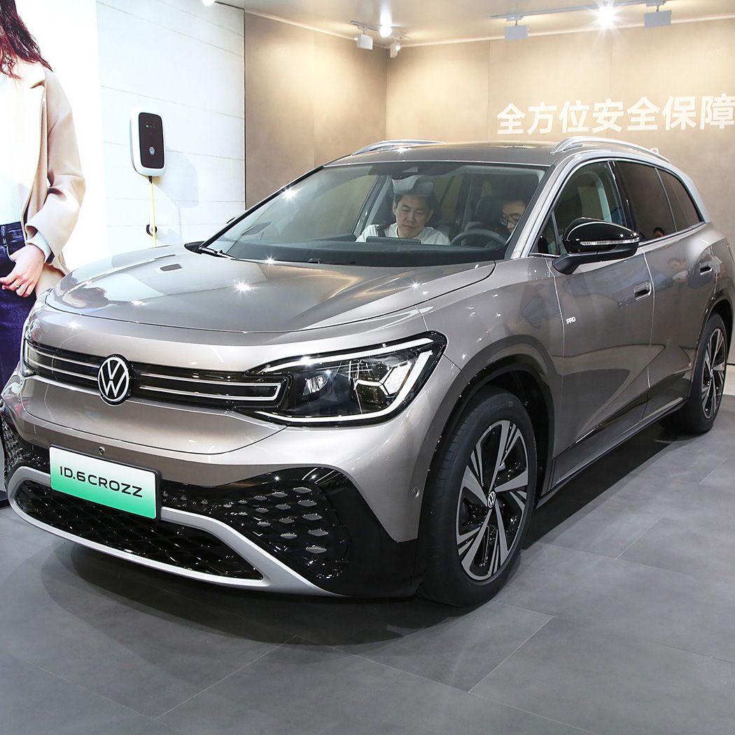 Volkswagen ID.6 CROZZ Electric Vehicle