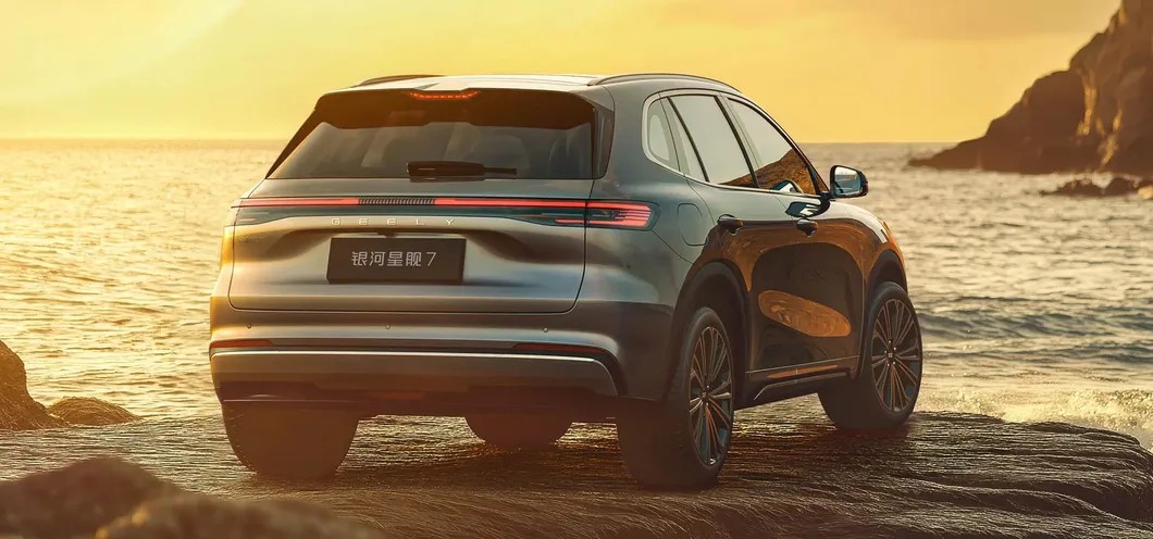 2025 hybrid SUV OEM