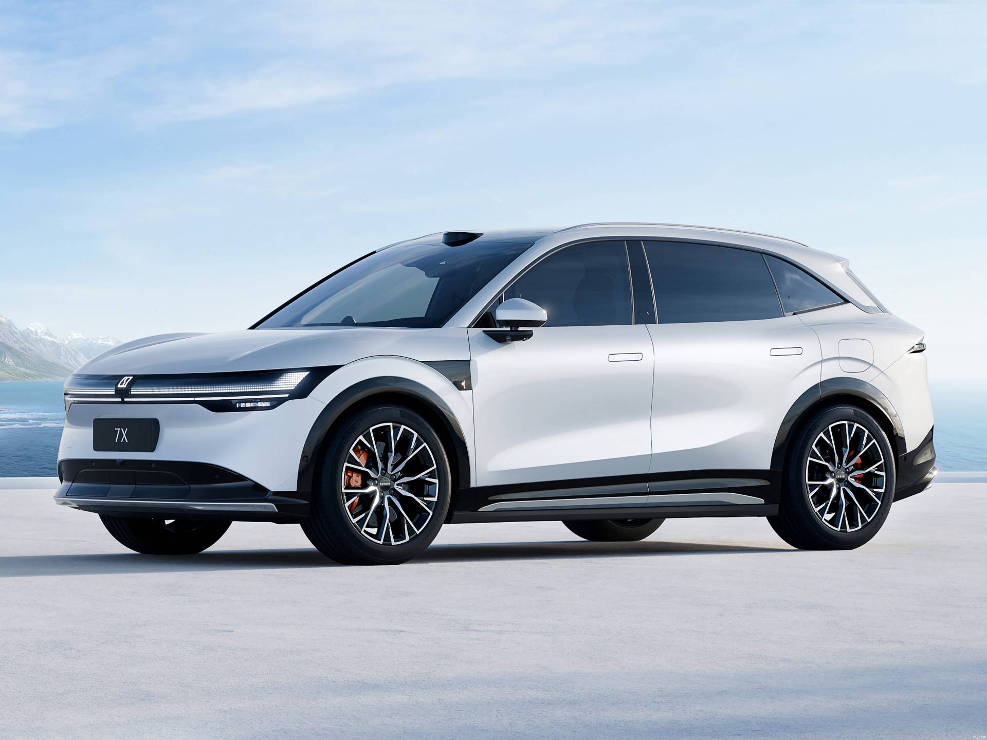 Geely Zeekr 7X SUV