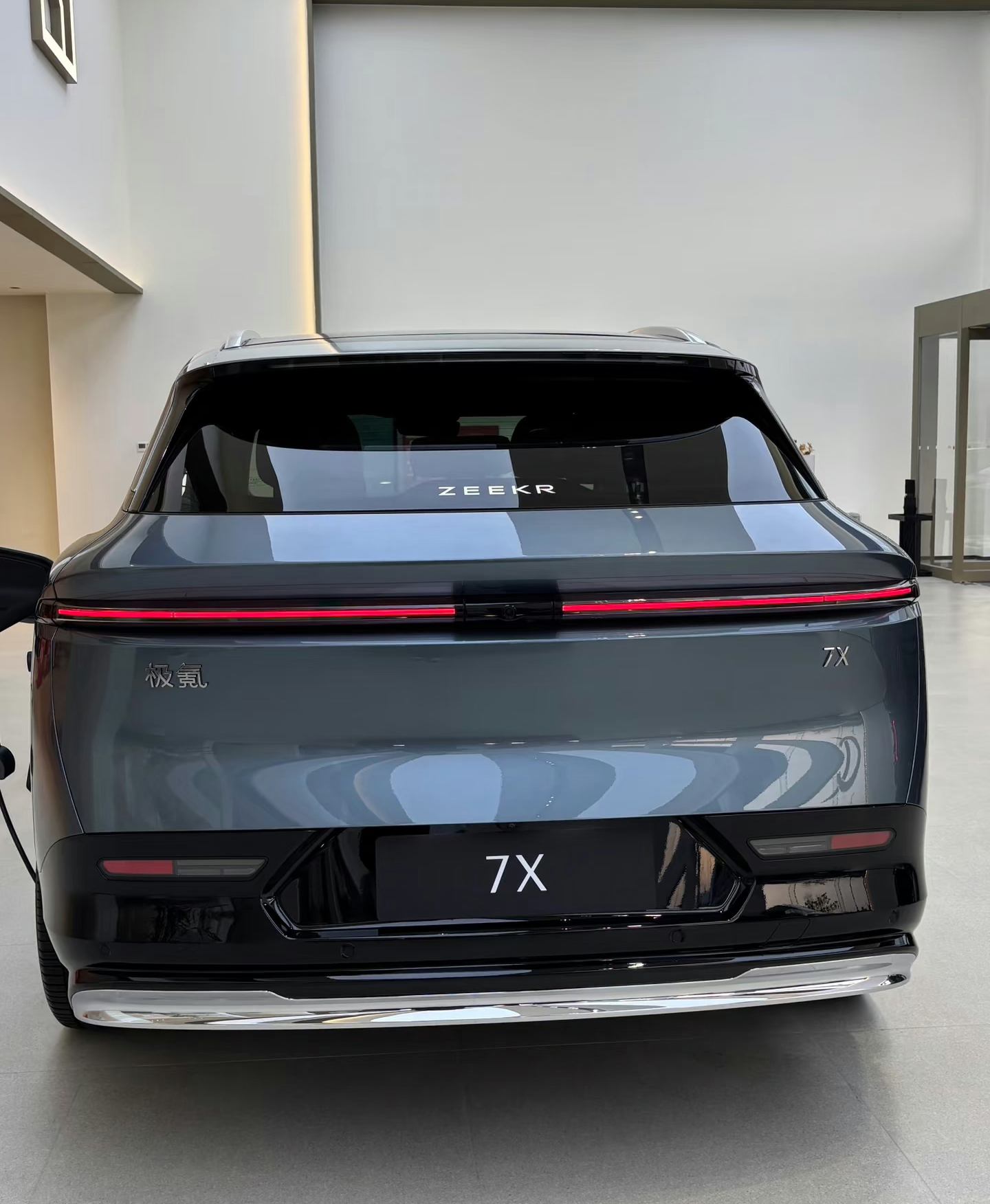 Zeekr 7X EV export