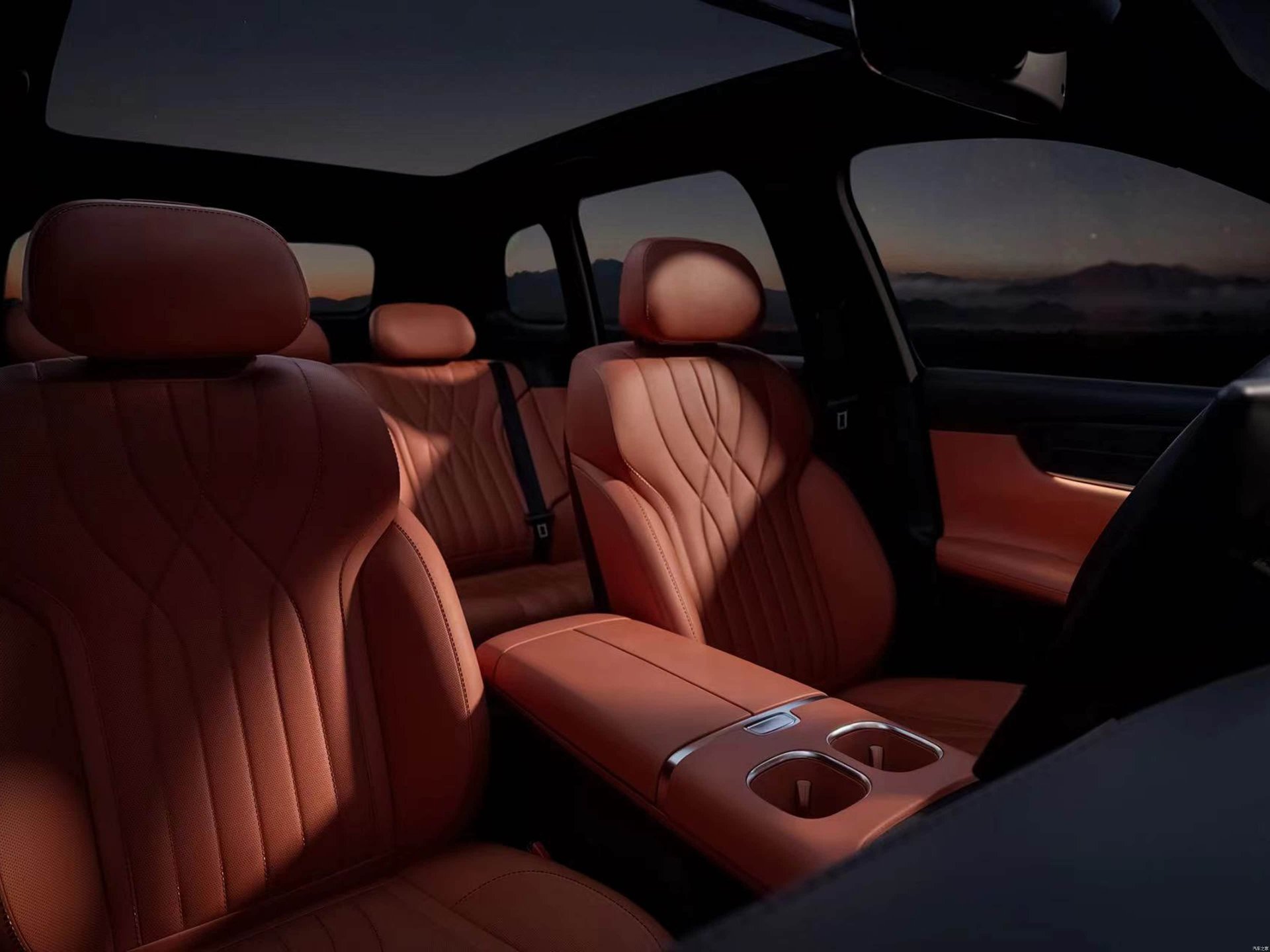 smart electric SUV 2025