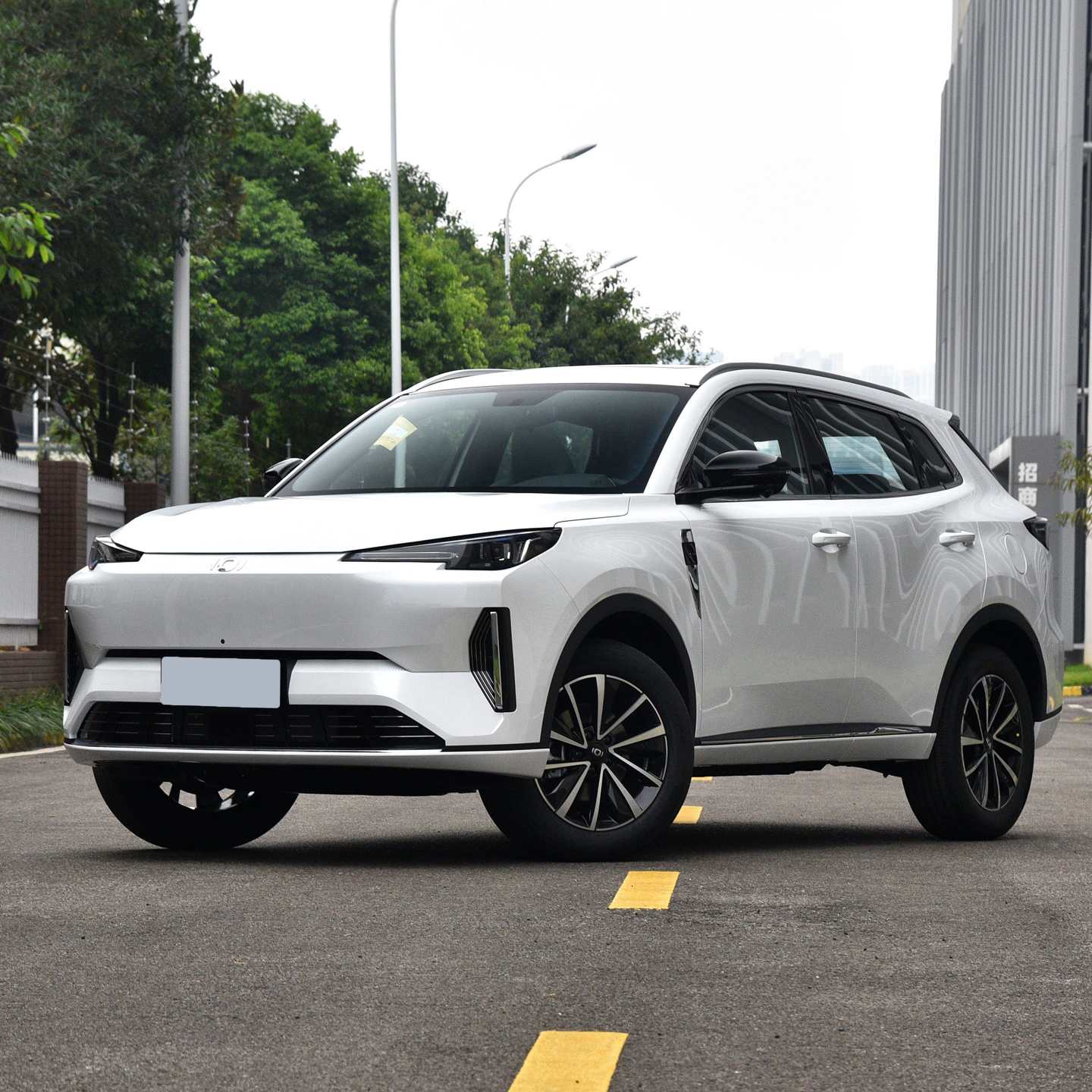 Changan NEVO Q05 SUV