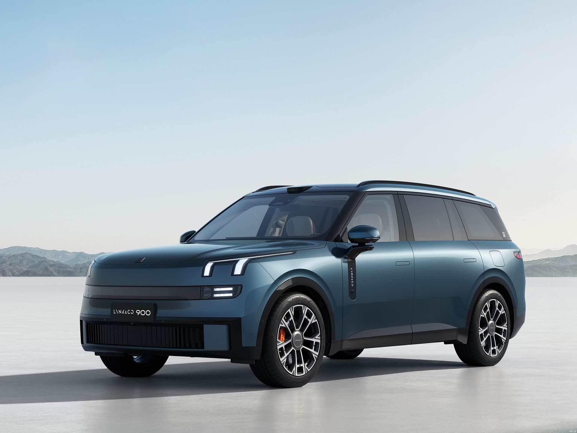 Lynk Co 900 hybrid SUV