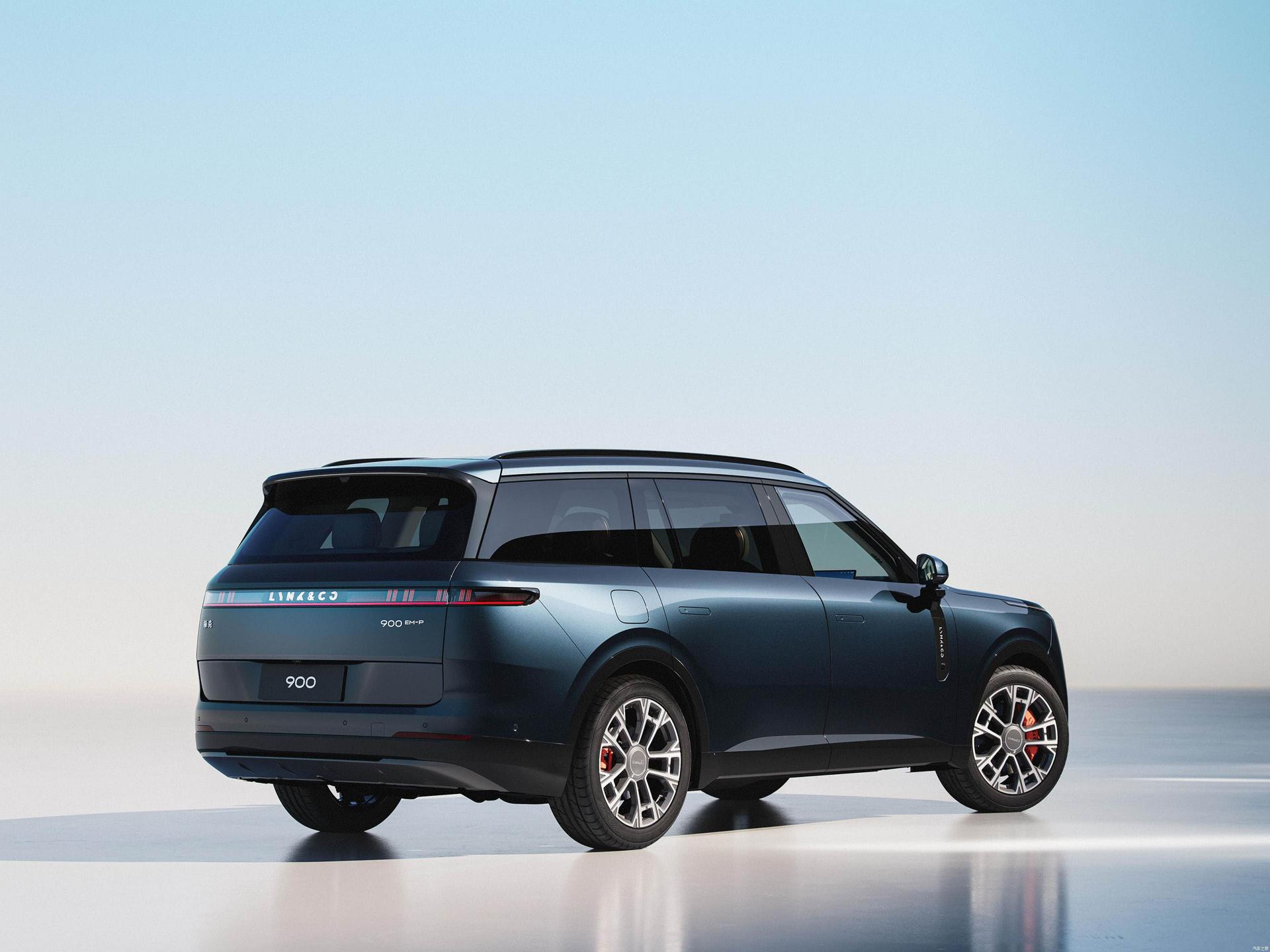 smart electric hybrid SUV